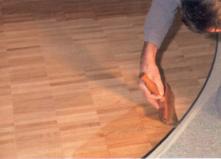 posa vernice parquet 2